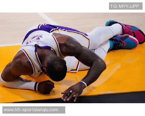 骑士客战尼克斯前景堪忧加兰斯特鲁斯缺阵亨特膝伤成疑